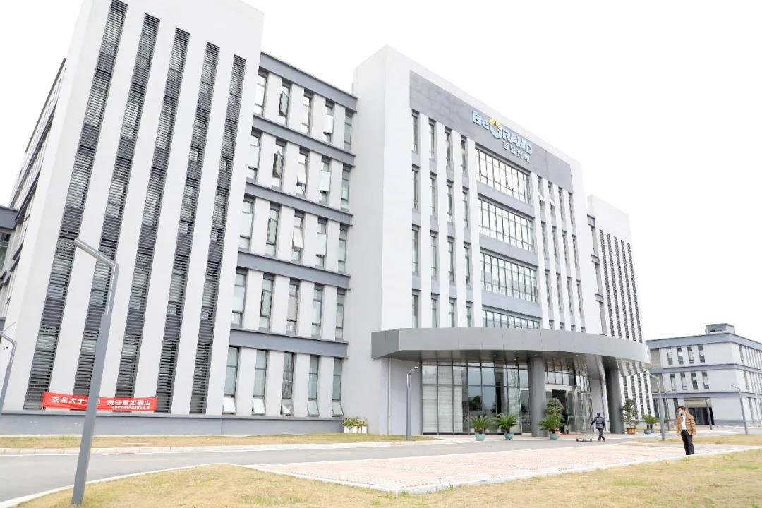 劉建中實(shí)地調(diào)研企業(yè)和項(xiàng)目復(fù)工復(fù)產(chǎn)工作